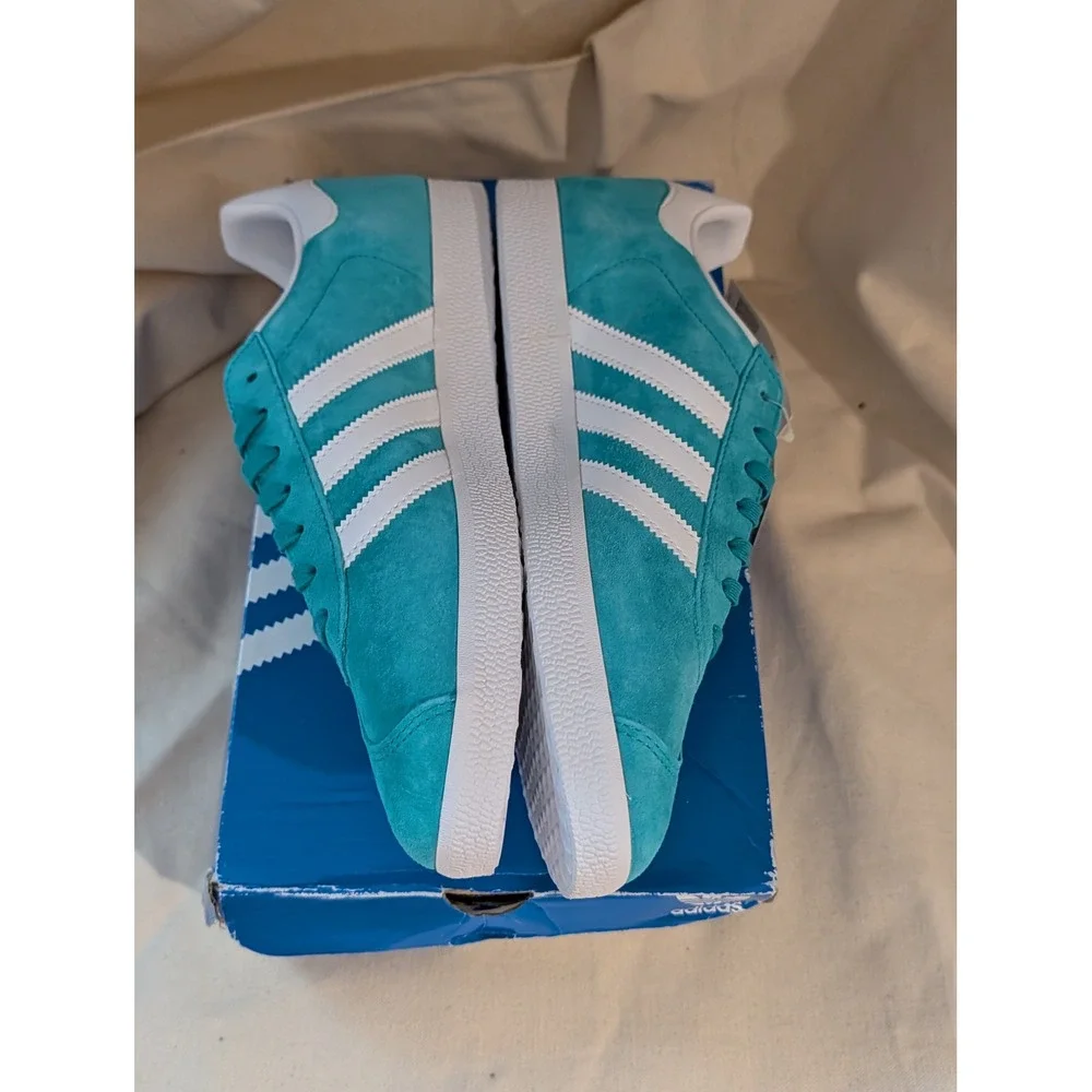 Adidas Originals Gazelle Hi-Res Aqua White Suede Sneakers EE5510 Mens 9 NEW